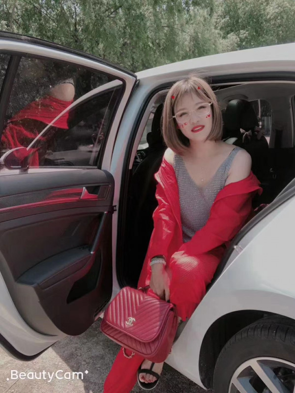 塘沽小网红晨媛